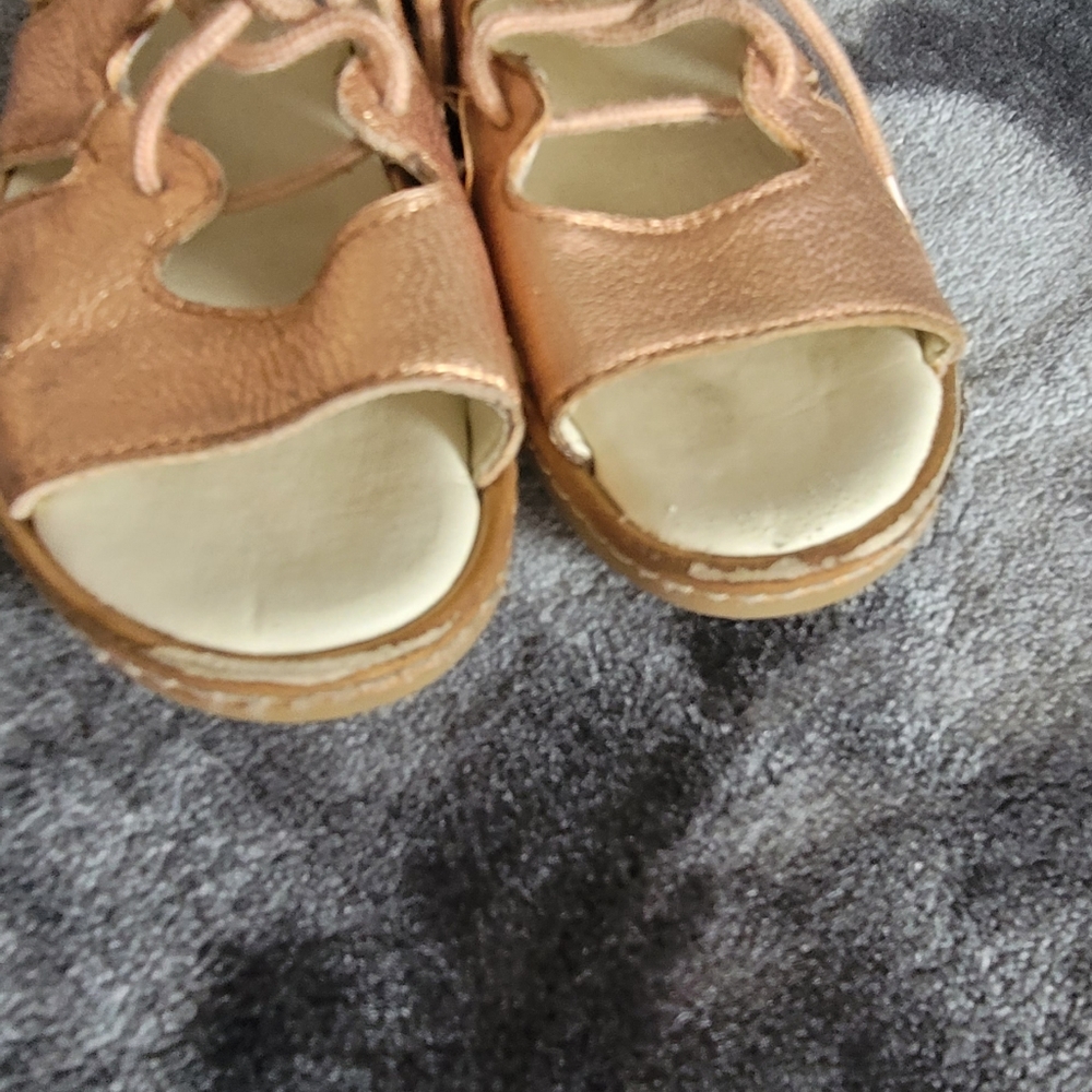 Sandals - Picture 3 of 4